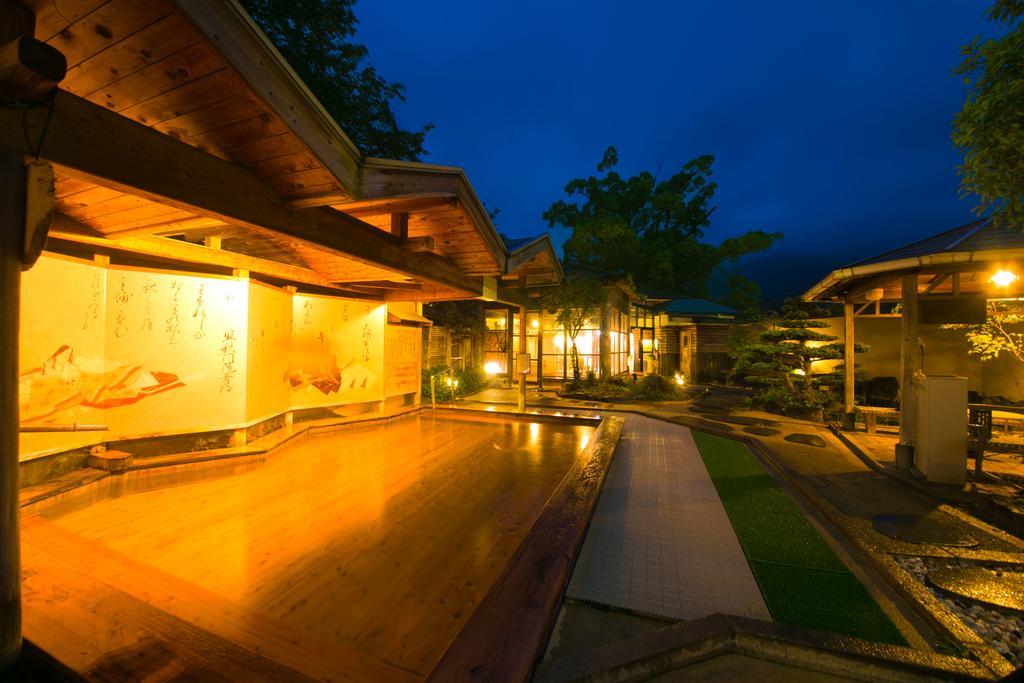Nansuikaku Hotel Miyawaka ภายนอก รูปภาพ