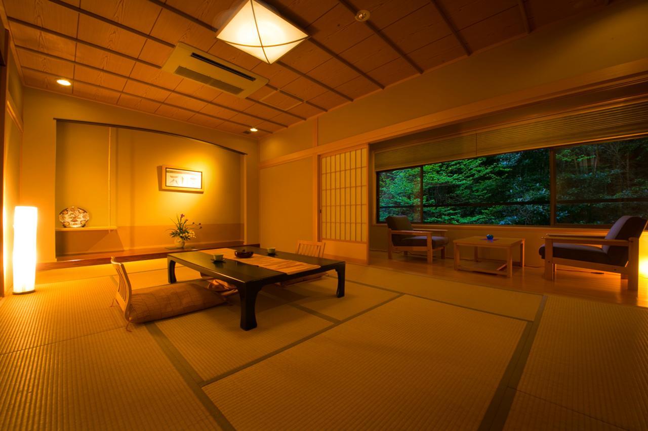 Nansuikaku Hotel Miyawaka ภายนอก รูปภาพ