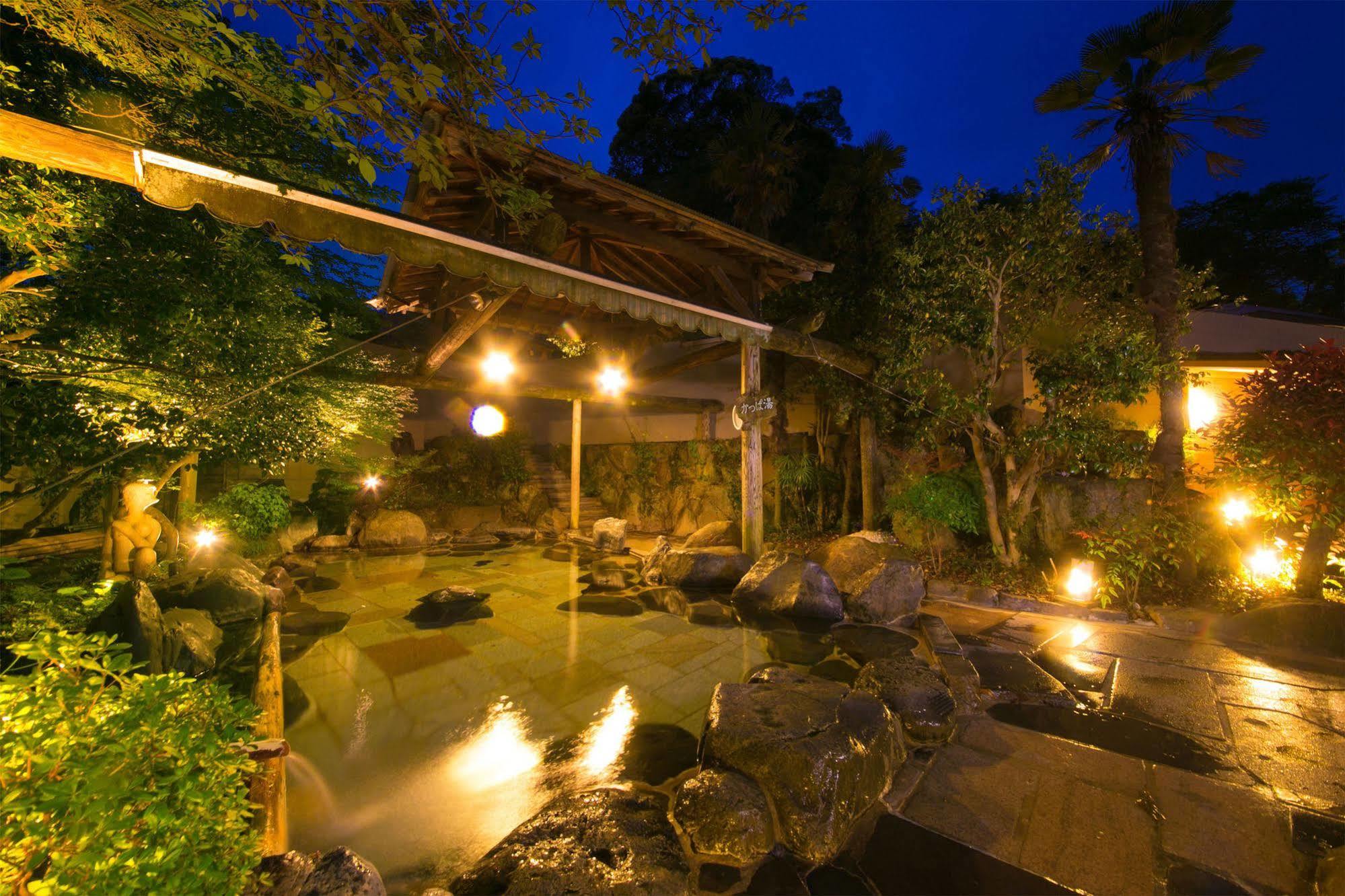 Nansuikaku Hotel Miyawaka ภายนอก รูปภาพ