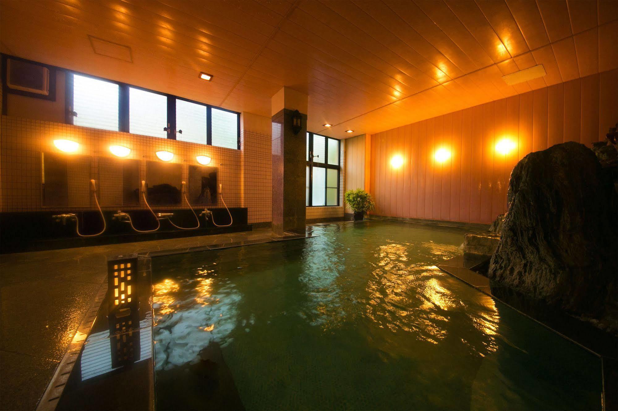 Nansuikaku Hotel Miyawaka ภายนอก รูปภาพ